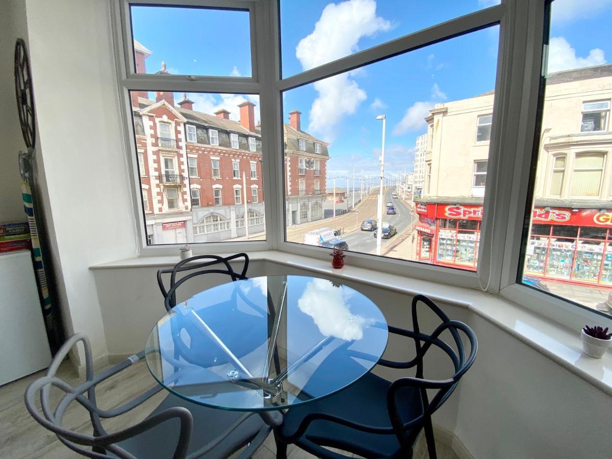 Princess Theatre Beach View Apartments By Blackpool Service Apartments Eksteriør billede